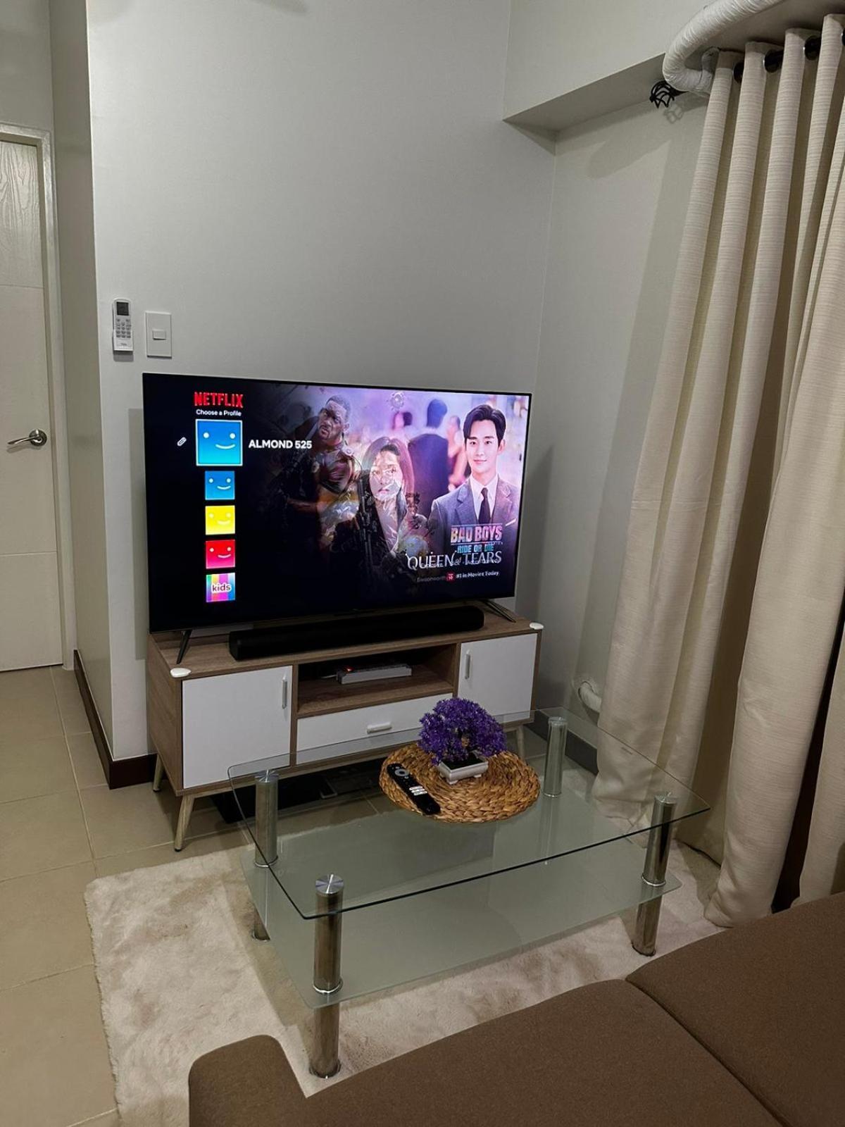 2 Bedroom Condo Unit Near Sm Bf & Naia At The Atherton By Dmci With 2 Balcony Paranaque City エクステリア 写真